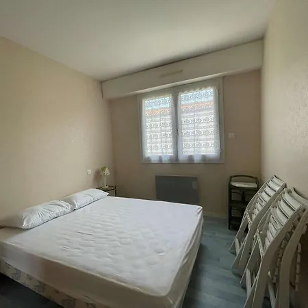 Lumineux Pres De La Avec Terrasse, Parking, Et Equipements Modernes - Fr-1-494-98 רויאן