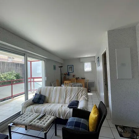 דירה Lumineux Pres De La Avec Terrasse, Parking, Et Equipements Modernes - Fr-1-494-98 *